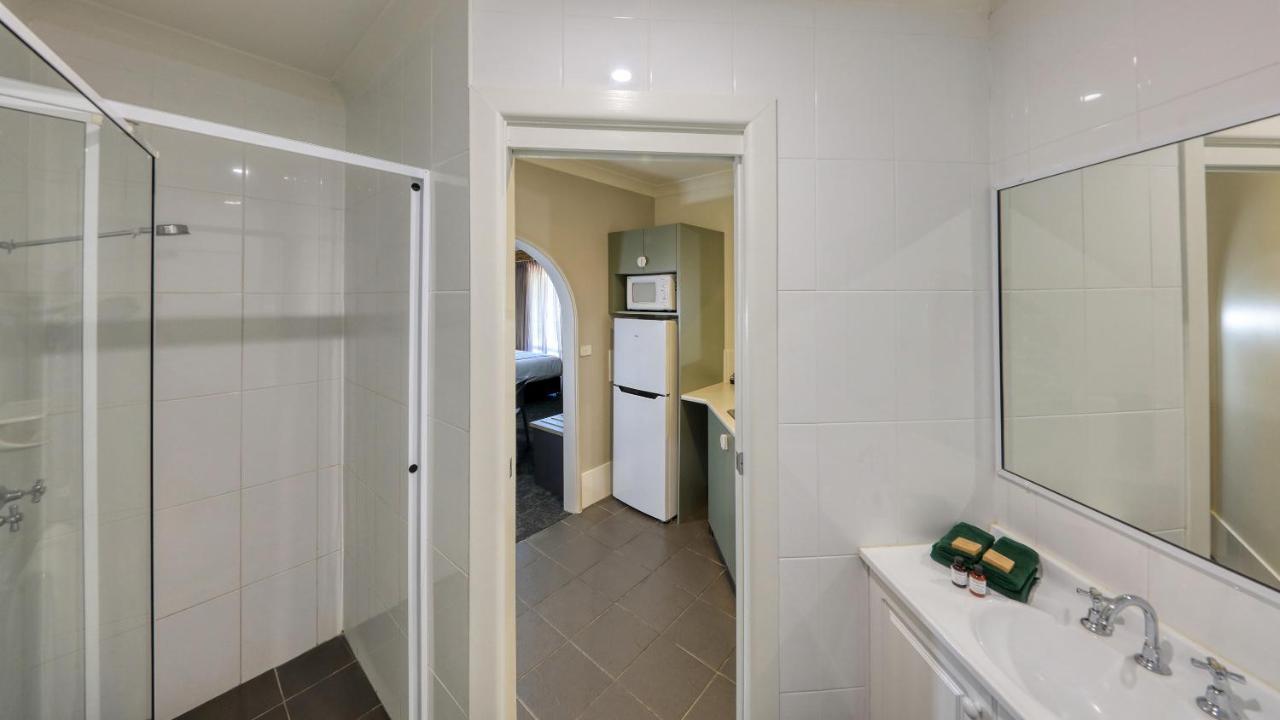 Hamilton Henry Parkes Motor Inn المظهر الخارجي الصورة