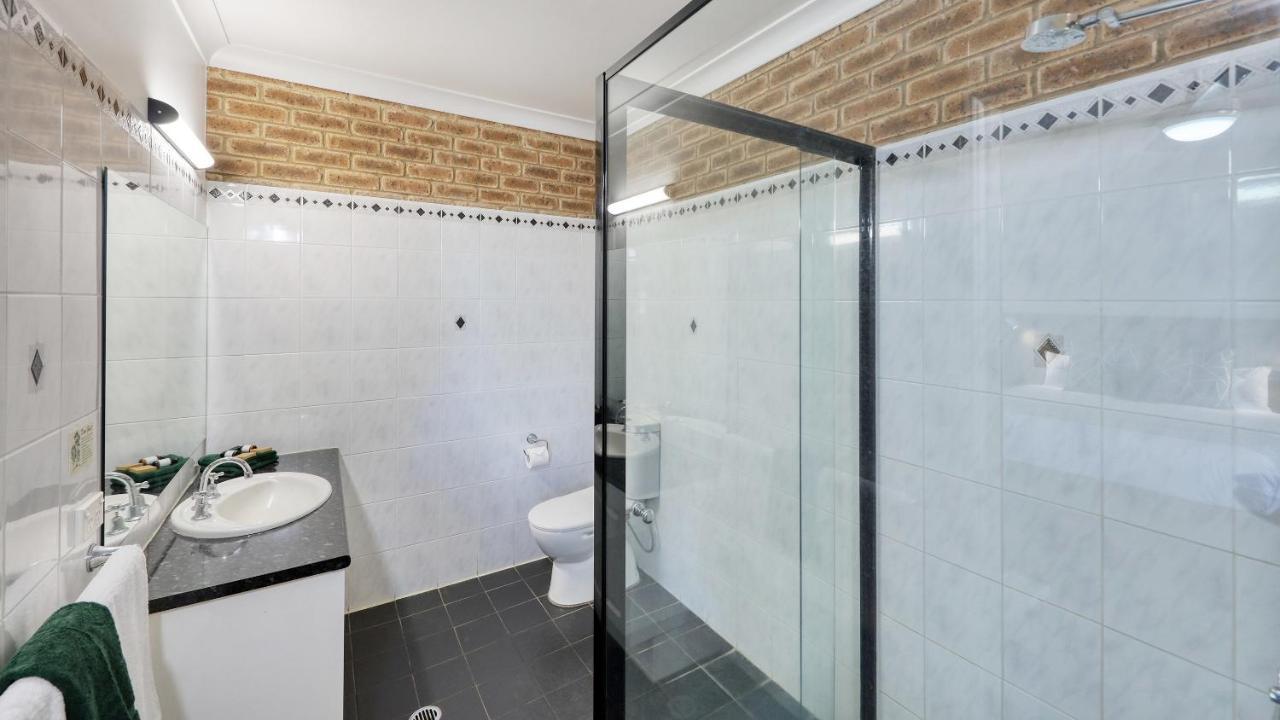 Hamilton Henry Parkes Motor Inn المظهر الخارجي الصورة