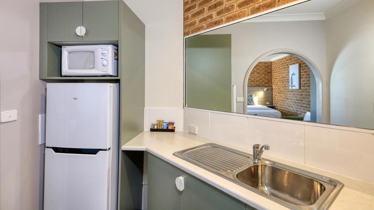 Hamilton Henry Parkes Motor Inn المظهر الخارجي الصورة