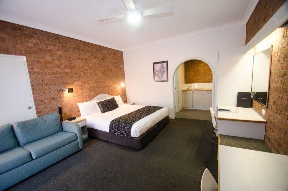 Hamilton Henry Parkes Motor Inn المظهر الخارجي الصورة