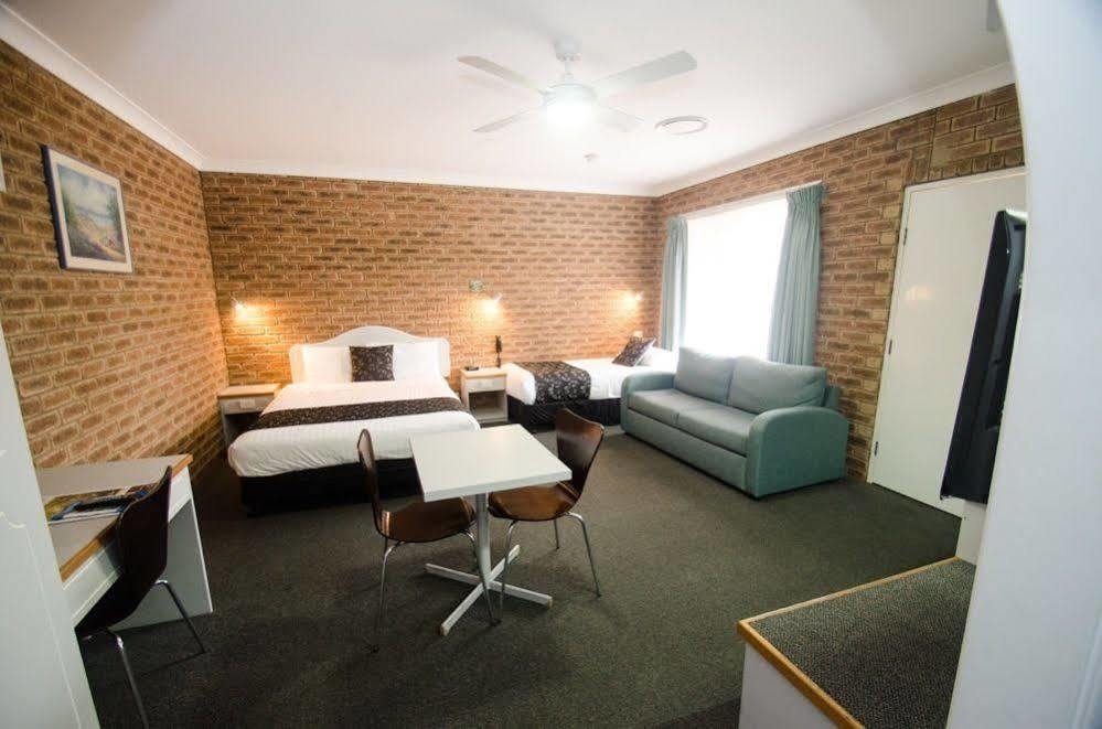 Hamilton Henry Parkes Motor Inn المظهر الخارجي الصورة